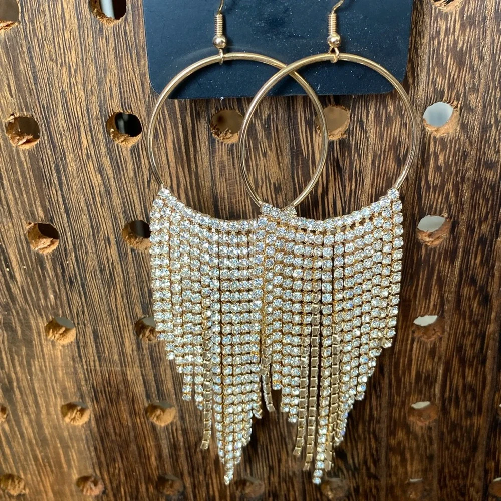 Jewelry - Picture 1 of 4